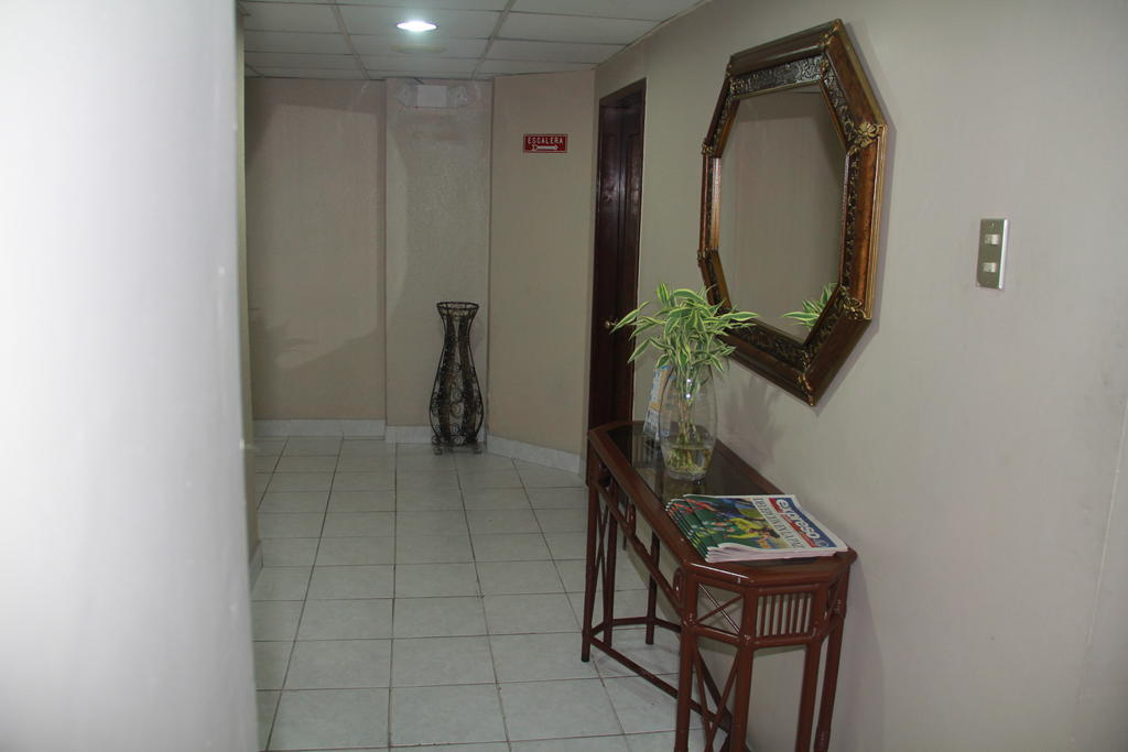 Hotel La Torre Guayaquil Exterior photo