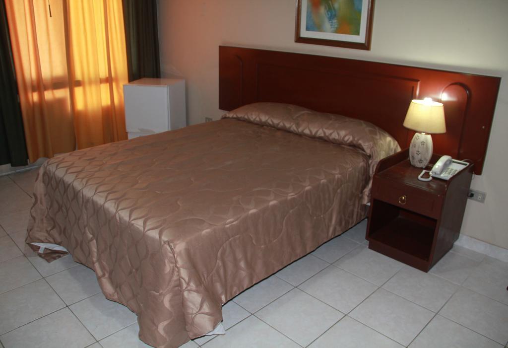 Hotel La Torre Guayaquil Exterior photo