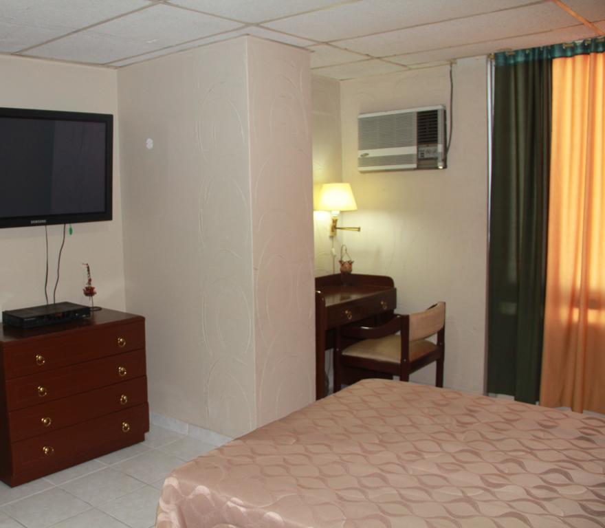 Hotel La Torre Guayaquil Room photo