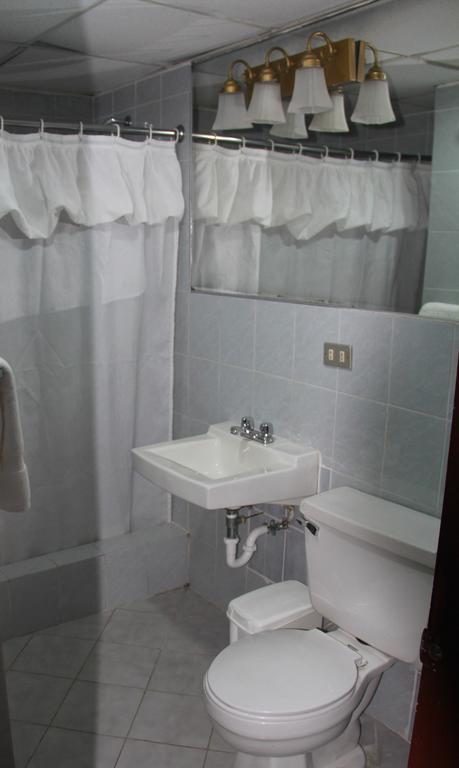Hotel La Torre Guayaquil Room photo