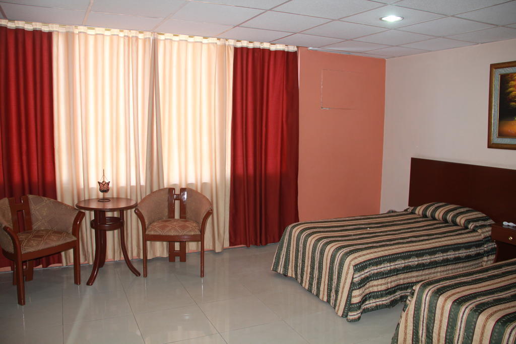 Hotel La Torre Guayaquil Room photo