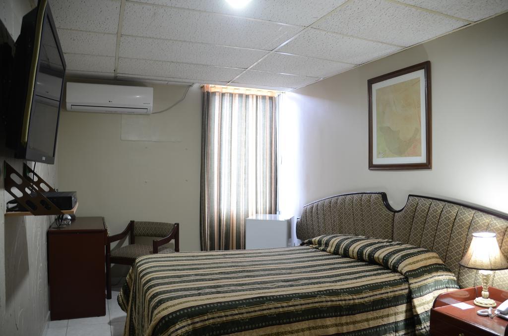 Hotel La Torre Guayaquil Room photo